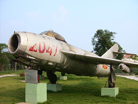 Tập_tin:MIG17_so_2047.JPG