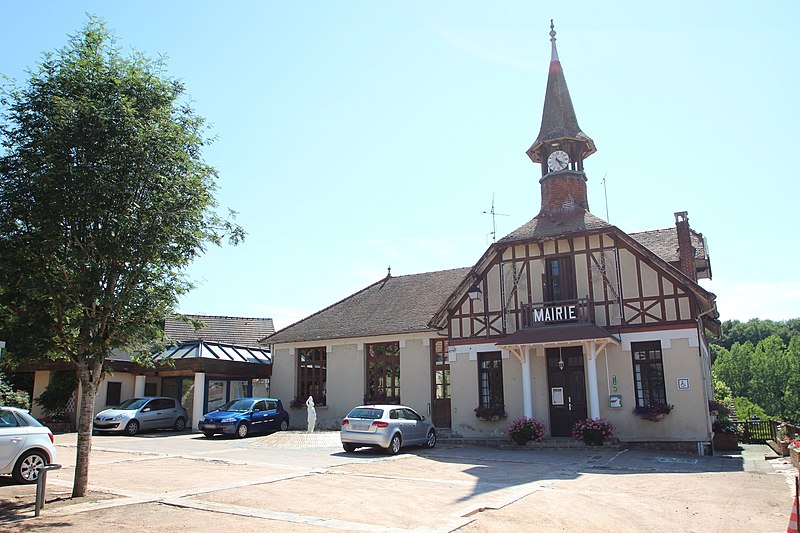 File:Mairie de Lavault-Sainte-Anne en juillet 2014.jpg