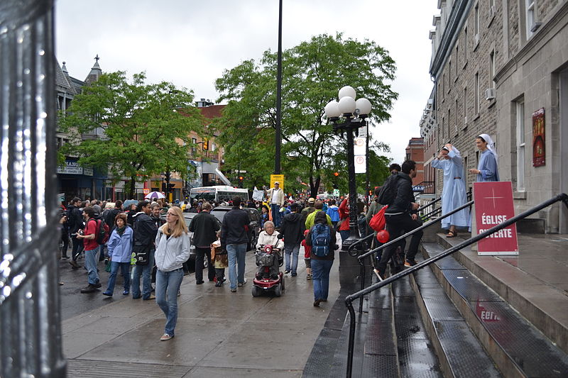 File:Manifestations à Montréal 02-06-2012 - 27.jpg