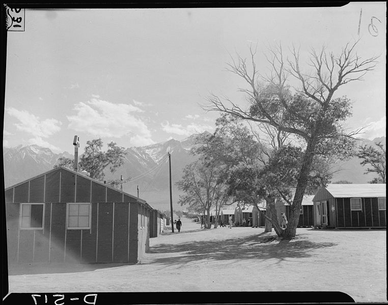 File:Manzanar Relocation Center, Manzanar, California. View of quarters at Manzanar, a War Relocation Au . . . - NARA - 538486.jpg