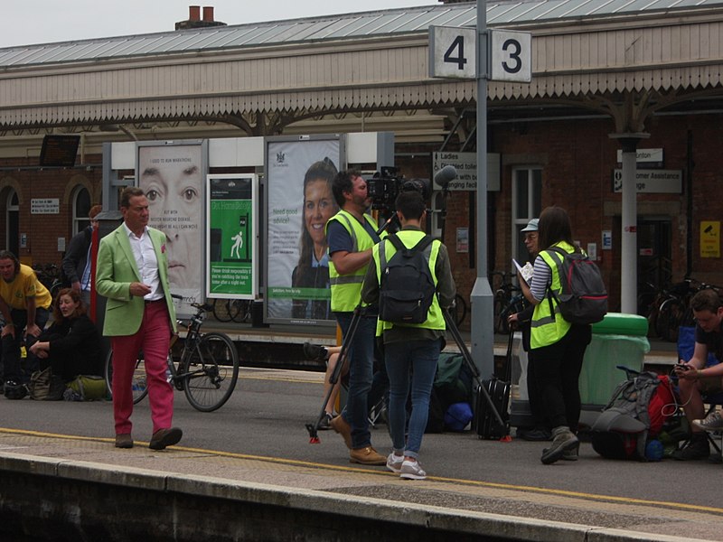 File:Michael Portillo filming at Taunton.JPG