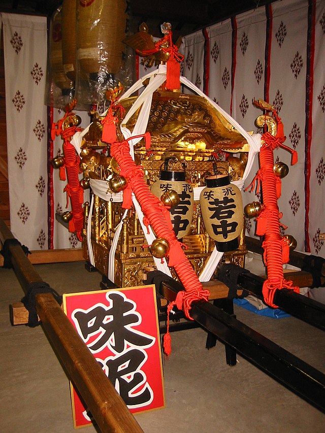 敏馬神社の神輿（兵庫県神戸市灘区岩屋中町）