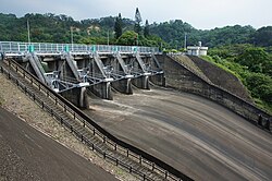 Ming De suv ombori Spillway.jpg