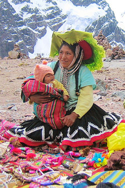 Handicraft seller in Ausangate Mountains (Peru)