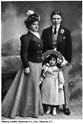 Hicks with Terriss and their daughter Betty Mr&Mrs Semour Hicks.jpg