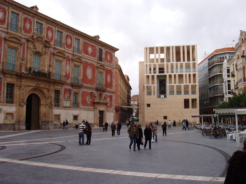 File:Murcia CathedralSquare1.jpg