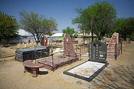 Namibia - Chiesa e cimitero della missione renana 10.jpg