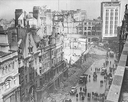 Лондон после. Бомбардировки Лондона 1945. Бомбёжка Лондона 1941. Бомбежка Лондона в 1940. Бомбежка Лондона вторая мировая.