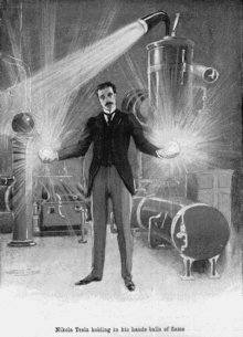 Nikola Tesla tenant des lampes sphériques à plasma, illustration de Warwick Goble, Pearson's Magazine, mai 1899.