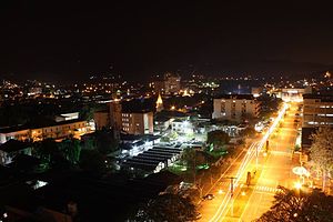 Na imagem uma das principais ruas da cidade, Av. Castelo Branco!