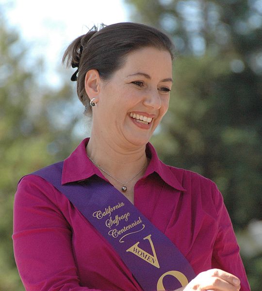 File:Oakland City Council member Libby Schaaf commemorating the centennial of women gaining the right to vote in California.jpg