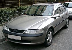 Opel Vectra Schrägheck „Basis“ (1995–1999)