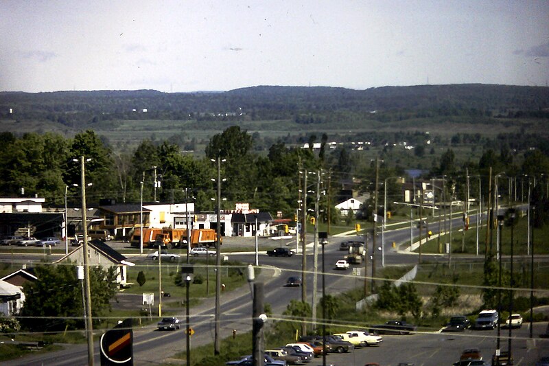 File:Orleans Ottawa 1982.jpg