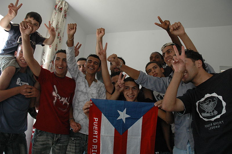 File:Palestinians with Puerto Rico flag.jpg