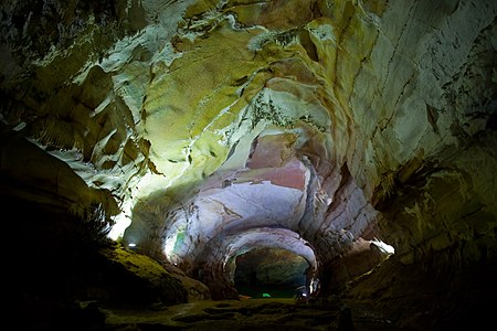 Tiên Sơn cave, Vietnam