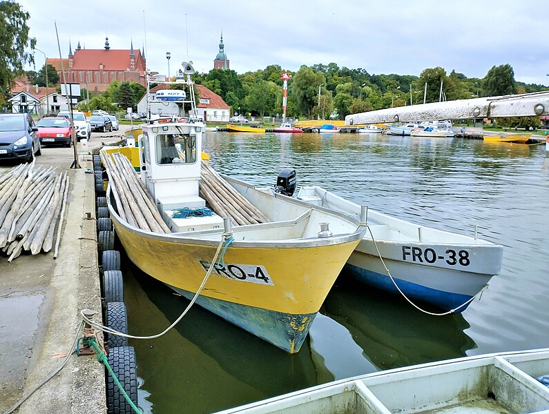 File:Port in Frombork 2021 (1).jpg