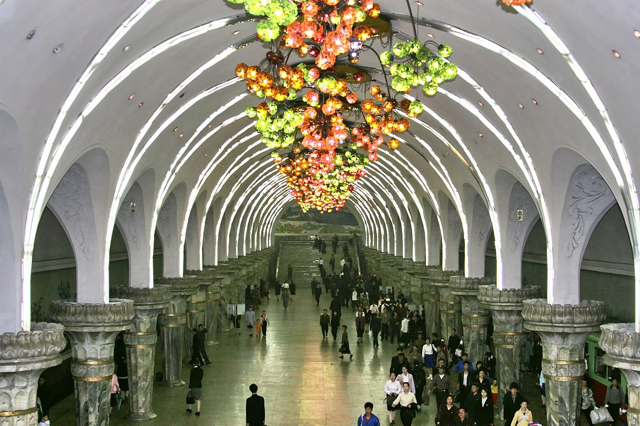 [Image: 1280px-Pyongyang_Metro_Ceiling.jpg]