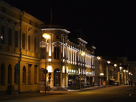 Rantakatu street by night