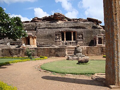 Shpella Ravana Phadi në Aihole.