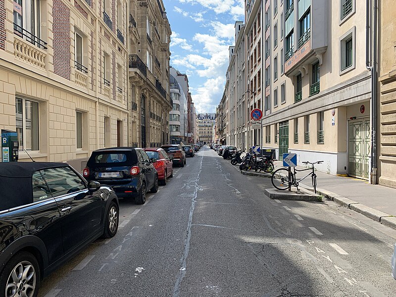 File:Rue Médéric - Paris XVII (FR75) - 2021-08-22 - 1.jpg