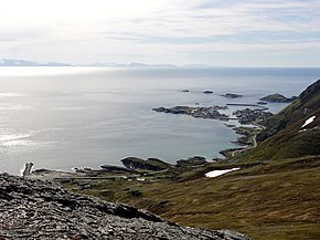 Sørvær, Sørøya, Nórsko, 2013 - panoramio (2).jpg