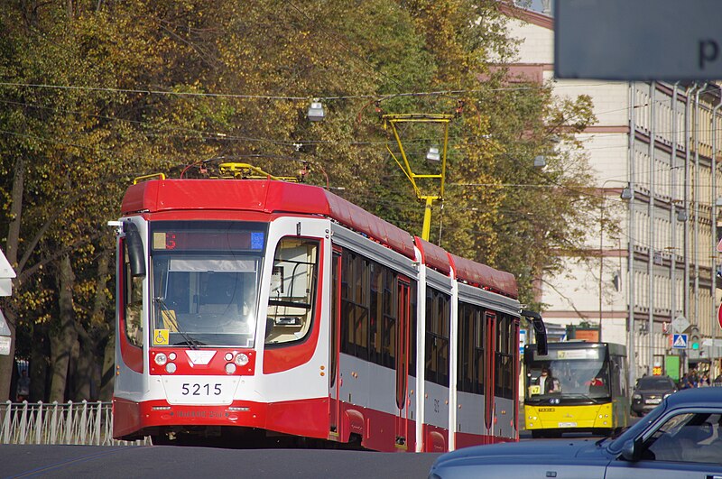 File:Saint Petersburg tram 5215 2014-09 1411319079 Sadovaya Street 71-631.JPG