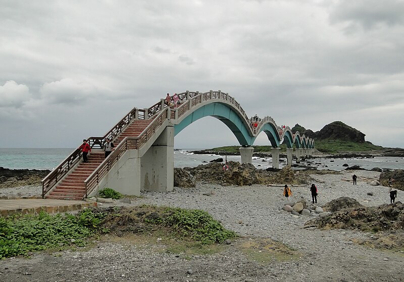 File:Sansiantai Bridge 03.jpg