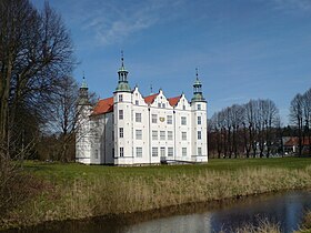 Schloss Ahrensburg, Gartenfassade.JPG