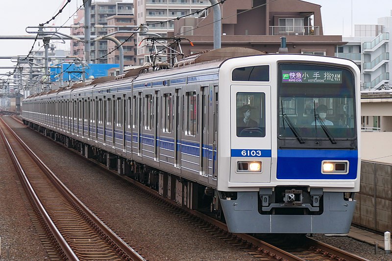 File:Seibu-6000 6103.jpg