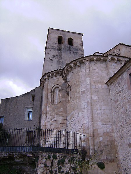 File:Sepulveda - Iglesia de los Santos Justo y Pastor (Exterior).jpg