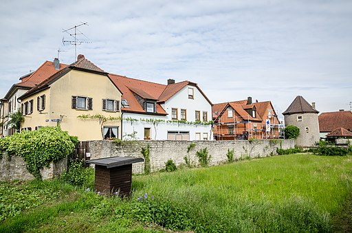 Sommerach, An der Dorfmauer, Ortsmauer-001