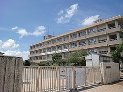 鹿児島市立草牟田小学校