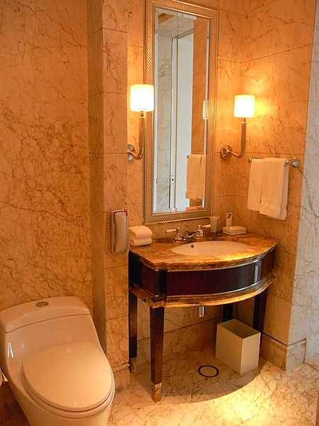 File:St. Regis Singapore Suite Bathroom (3504975198) (3).jpg