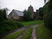 St Maughan Gereja di tengah hujan - geograph.org.inggris - 952287.jpg