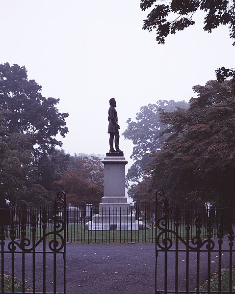 File:Stonewall Jackson statue - Valentine.jpg