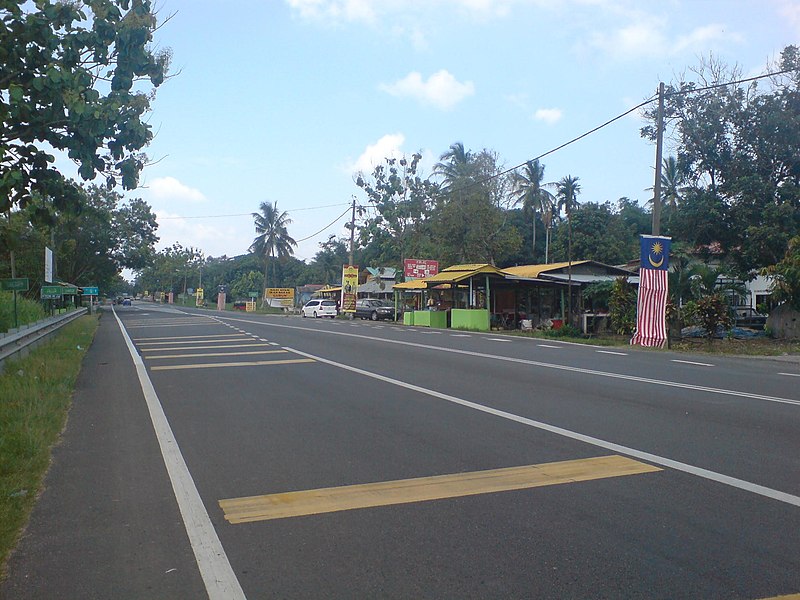 File:Street Gurun - panoramio.jpg