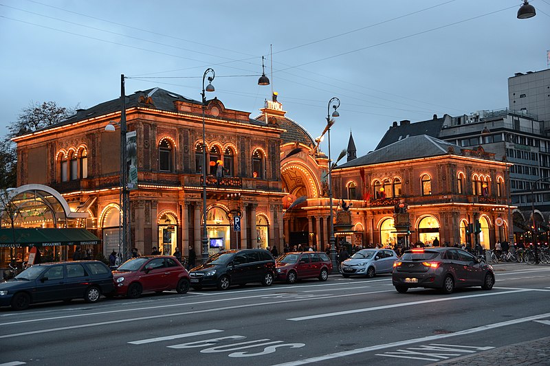 File:Tivoli (37851183876).jpg