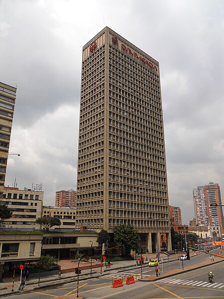 File:Torre Davivienda.JPG