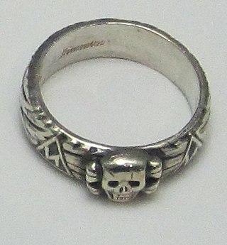 <span class="mw-page-title-main">SS-Ehrenring</span> SS ring awarded by Heinrich Himmler