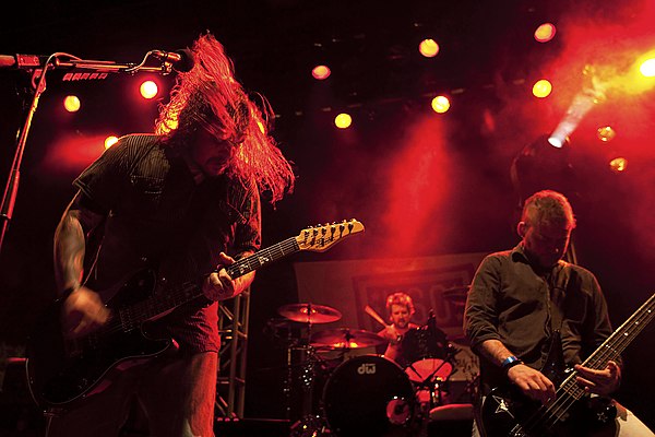 Seether performing in 2008