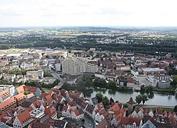 Ulm, Blick vom Münster auf Neu-Ulm.jpg
