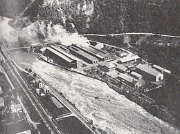 photographie aérienne de l'usine de Montricher