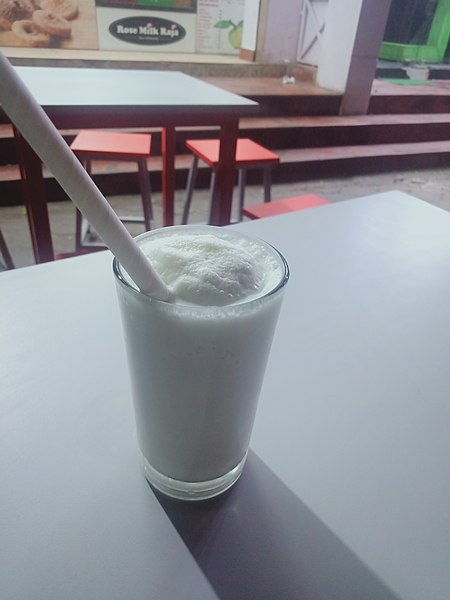 File:Vannila Milkshake at Rose milk raja Korattur Chennai.jpg