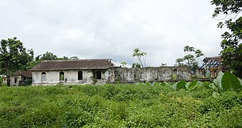 Überreste der alten Roça von Porto Alegre (São Tomé) (4) .jpg