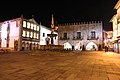 Praça da República (Piazza della Repubblica) è la piazza principale che ha al centro un'elegante fontana rinascimentale del 1535 ed è attorniata da edifici storici.