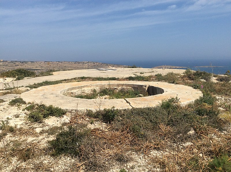 File:Wardija Battery in 2018 02.jpg