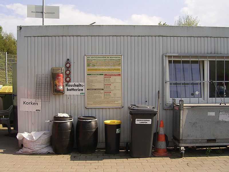 File:Wuppertal - Recyclinghof Badische Straße 05 ies.jpg