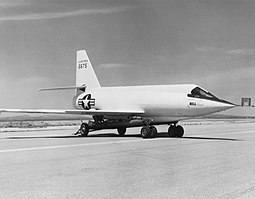 X-2 kuljetusalustallaan