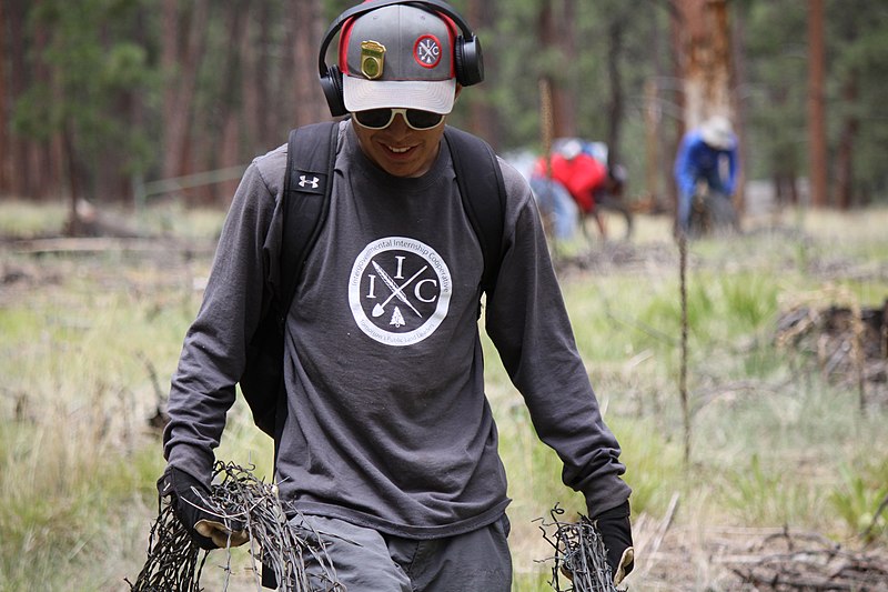 File:YCC - IIC North Kaibab Ranger District 2018 (41829579740).jpg