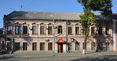 Прибутковий будинок Ф. Шенделя (зараз бюро технічної інвентаризації) поблизу Транспортної площі (вул. Поштова, 23)